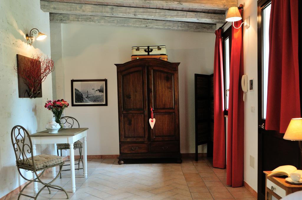 Alba Bed & Breakfast Melendugno Eksteriør bilde